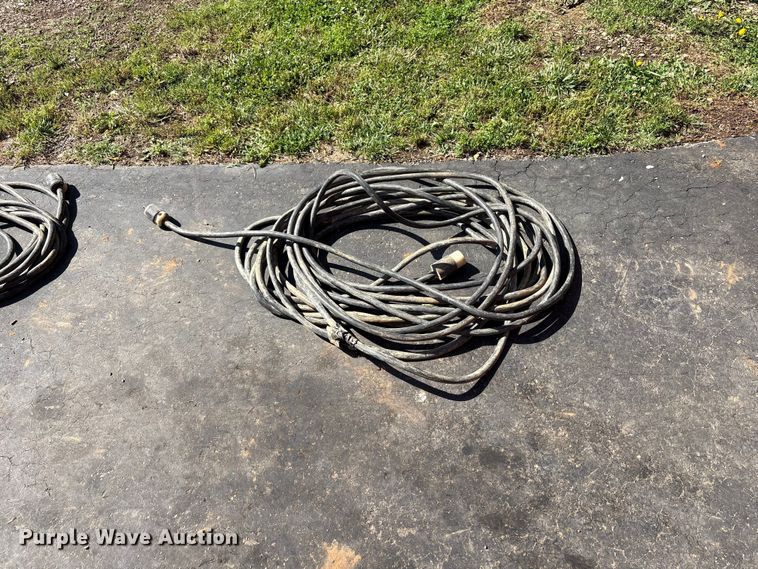 image for item EW0042 Dewalt PMC166500.02 generator