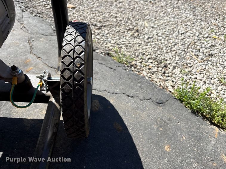 image for item EW0042 Dewalt PMC166500.02 generator