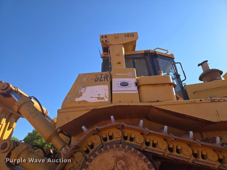 image for item EW0093 2000 Caterpillar D10R dozer