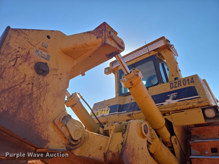 image for item EW0093 2000 Caterpillar D10R dozer