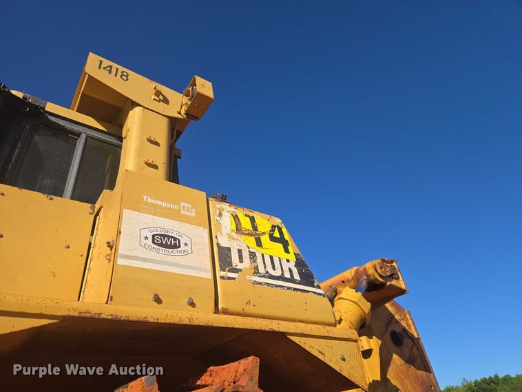 image for item EW0093 2000 Caterpillar D10R dozer