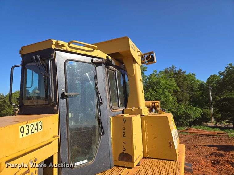image for item EW0093 2000 Caterpillar D10R dozer