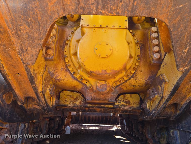 image for item EW0093 2000 Caterpillar D10R dozer