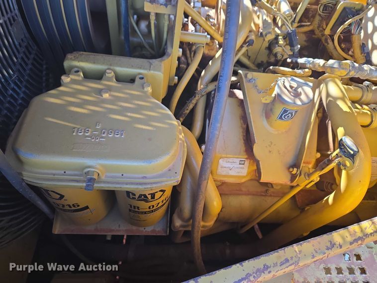 image for item EW0093 2000 Caterpillar D10R dozer