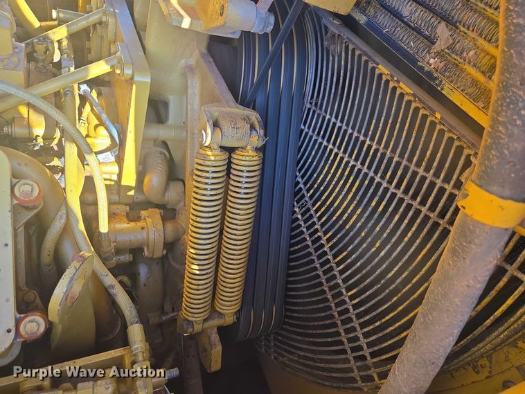 image for item EW0093 2000 Caterpillar D10R dozer