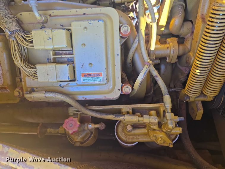 image for item EW0093 2000 Caterpillar D10R dozer