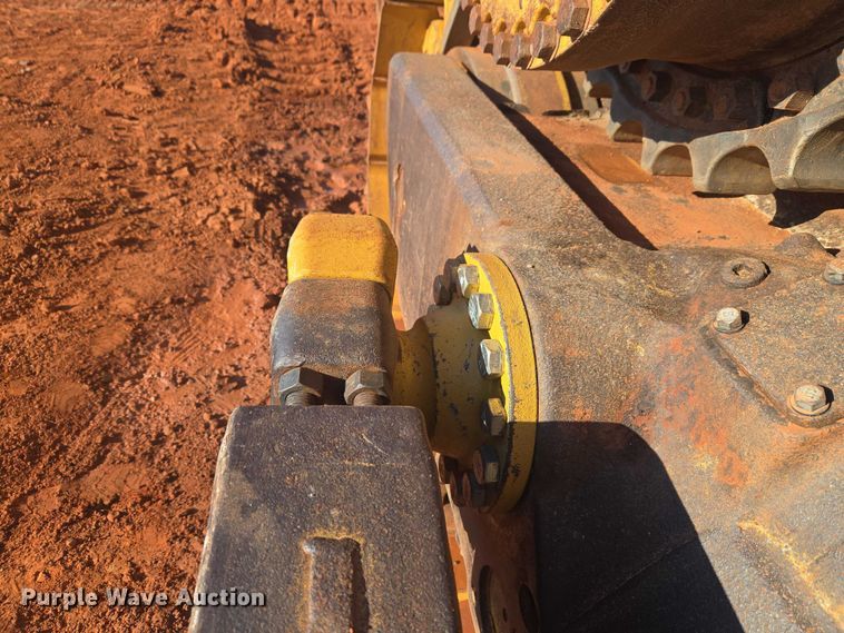 image for item EW0093 2000 Caterpillar D10R dozer