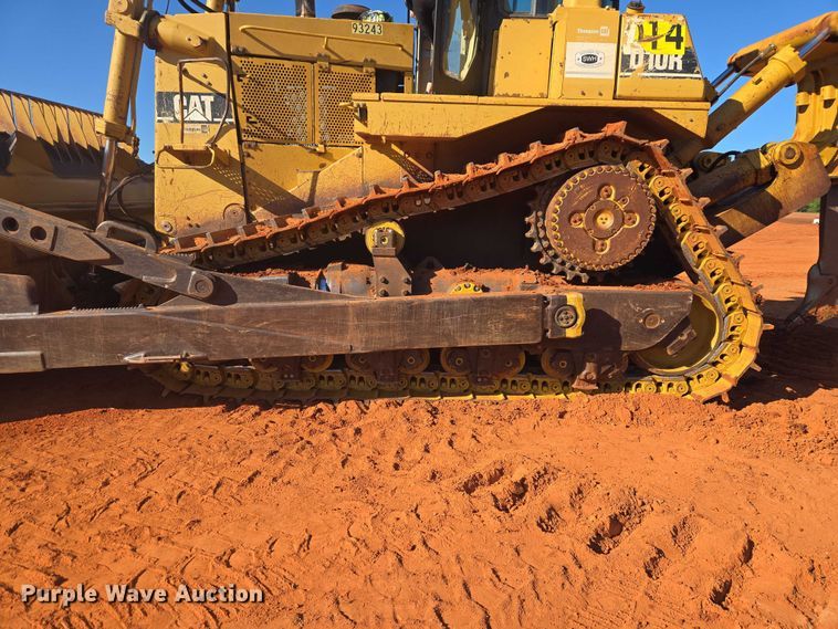 image for item EW0093 2000 Caterpillar D10R dozer