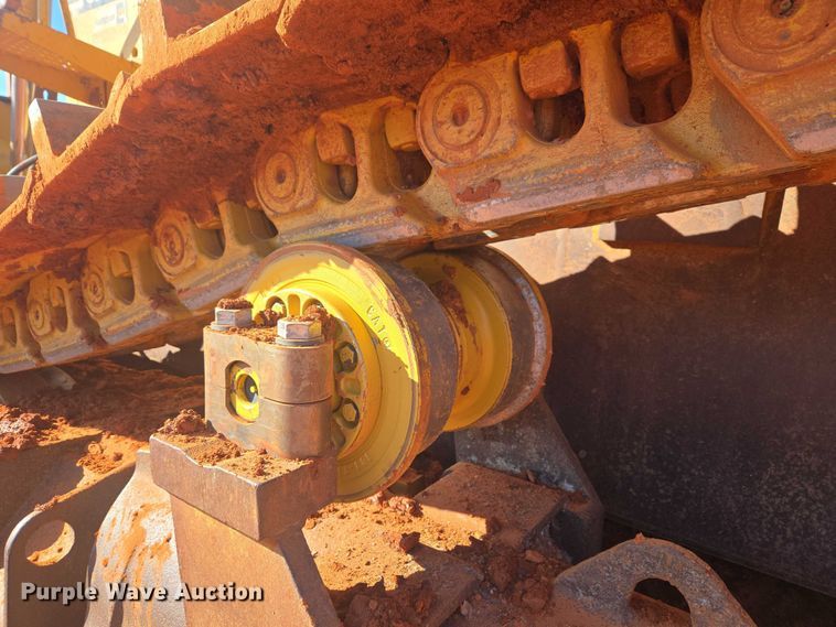 image for item EW0093 2000 Caterpillar D10R dozer