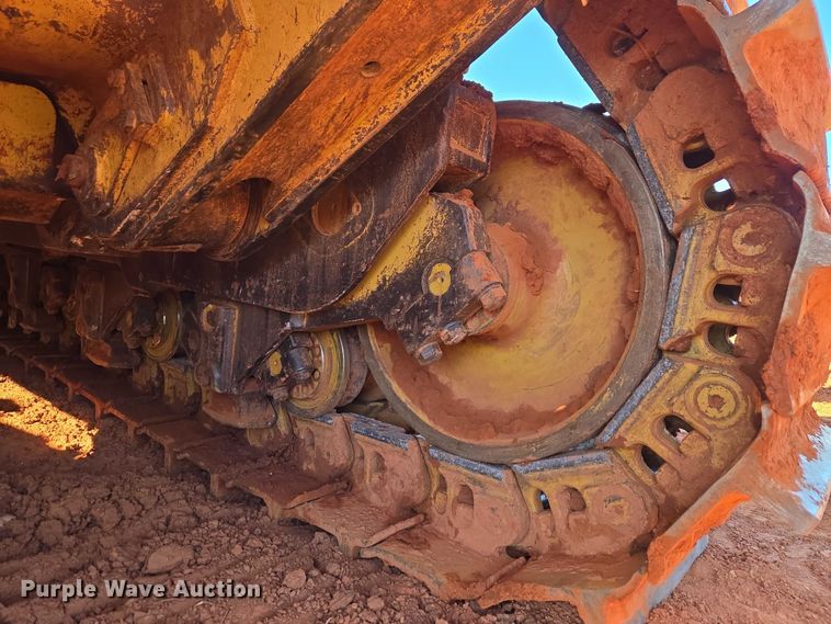 image for item EW0093 2000 Caterpillar D10R dozer