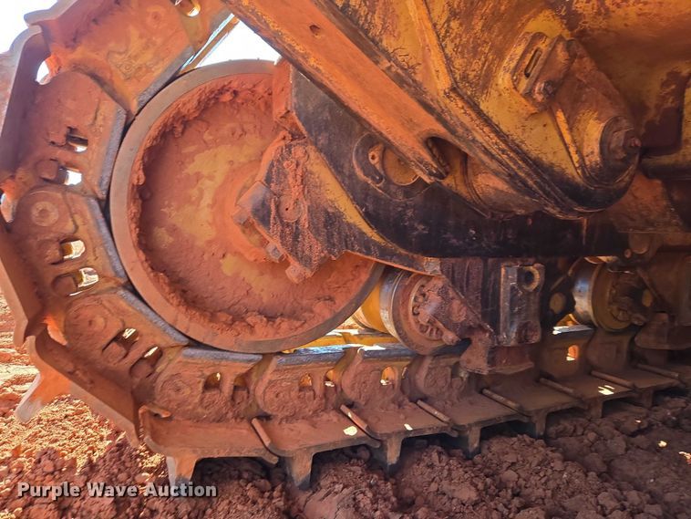 image for item EW0093 2000 Caterpillar D10R dozer