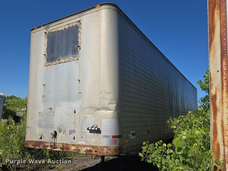image for item EW0124 1974 Clark Equipment 42DVPR-D-3-H2 dry van trailer