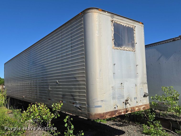 image for item EW0124 1974 Clark Equipment 42DVPR-D-3-H2 dry van trailer
