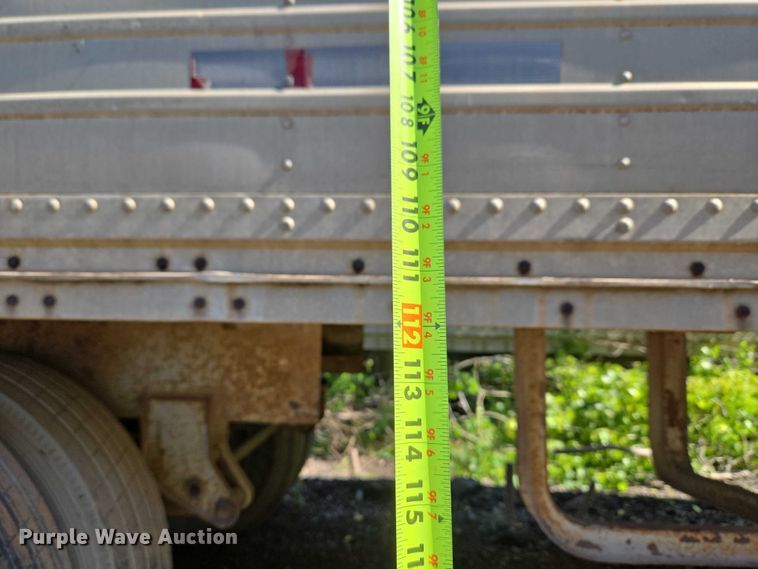 image for item EW0124 1974 Clark Equipment 42DVPR-D-3-H2 dry van trailer