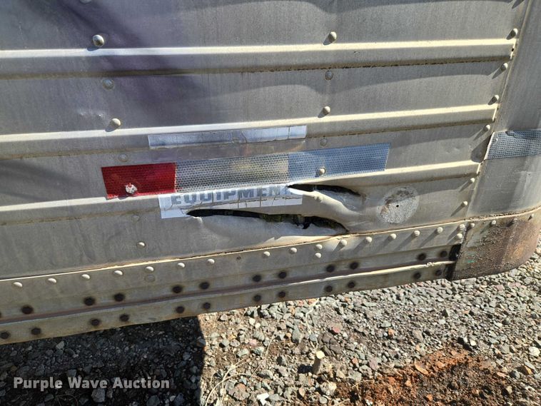 image for item EW0124 1974 Clark Equipment 42DVPR-D-3-H2 dry van trailer