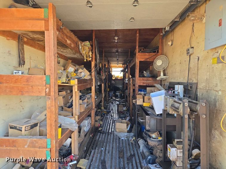 image for item EW0124 1974 Clark Equipment 42DVPR-D-3-H2 dry van trailer