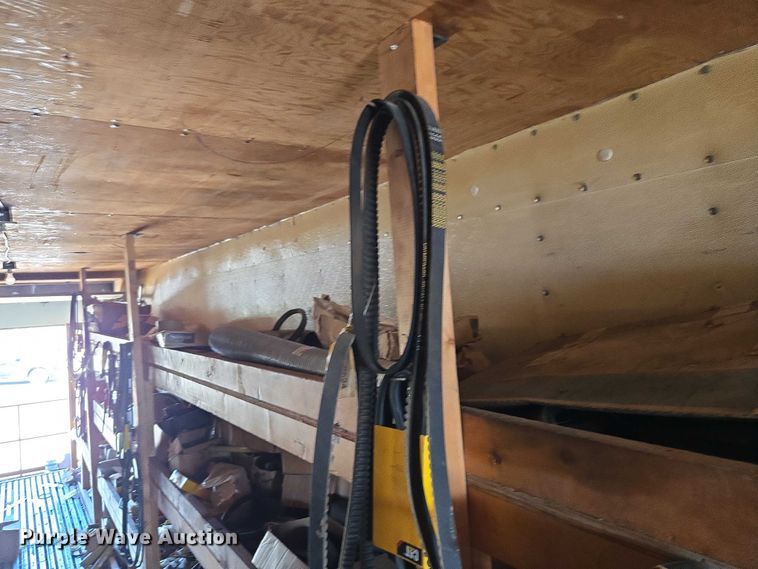image for item EW0124 1974 Clark Equipment 42DVPR-D-3-H2 dry van trailer