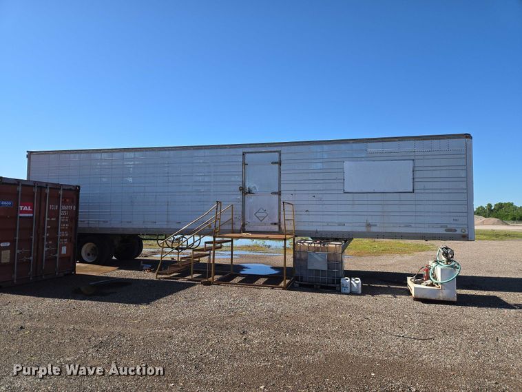 image for item EW0125 1986 Utility dry van trailer
