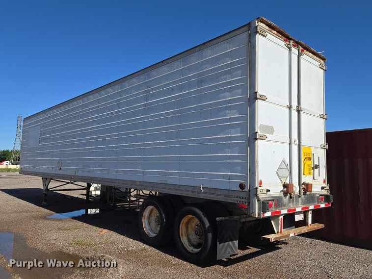 image for item EW0125 1986 Utility dry van trailer