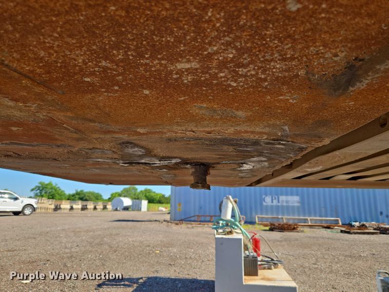 image for item EW0125 1986 Utility dry van trailer