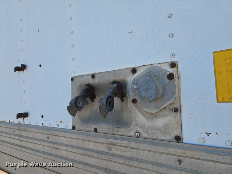 image for item EW0125 1986 Utility dry van trailer