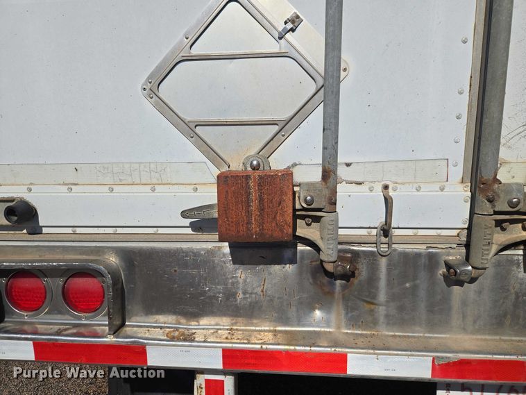image for item EW0125 1986 Utility dry van trailer