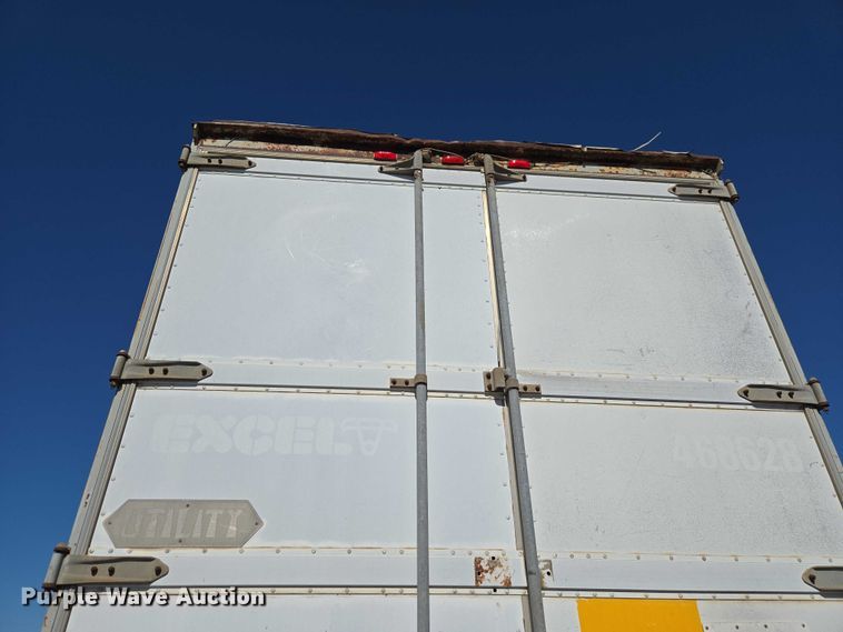 image for item EW0125 1986 Utility dry van trailer