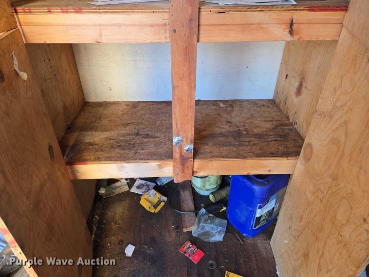 image for item EW0125 1986 Utility dry van trailer