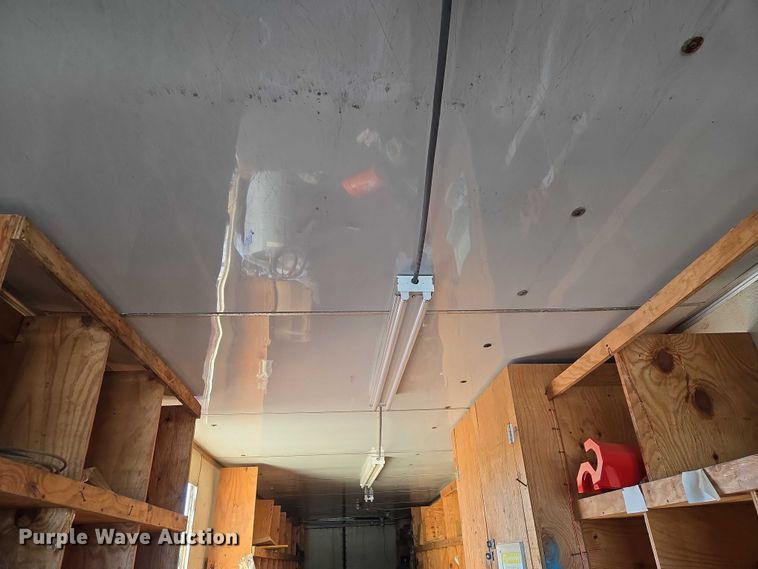 image for item EW0125 1986 Utility dry van trailer