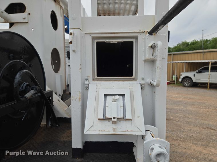 image for item EW0160 2012 International 4300 digger derrick truck