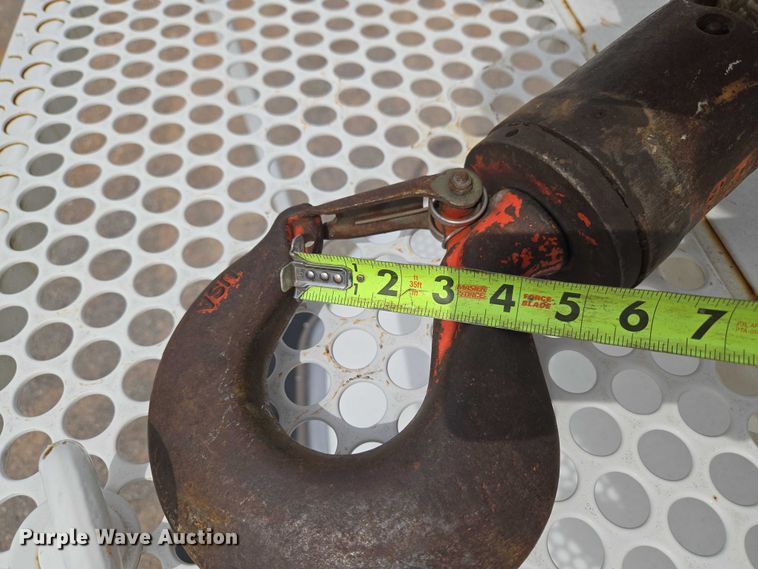 image for item EW0160 2012 International 4300 digger derrick truck