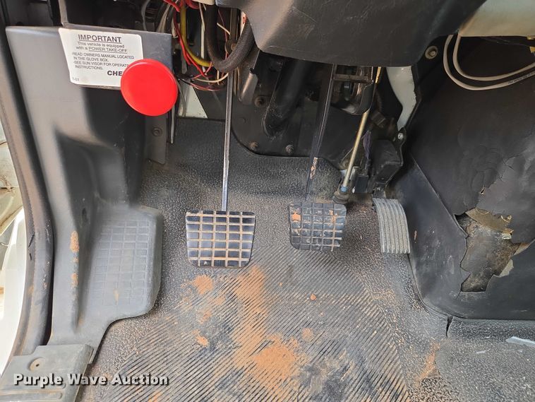 image for item EW0160 2012 International 4300 digger derrick truck