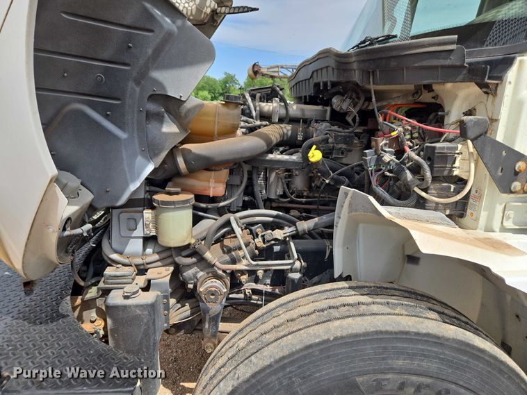 image for item EW0160 2012 International 4300 digger derrick truck