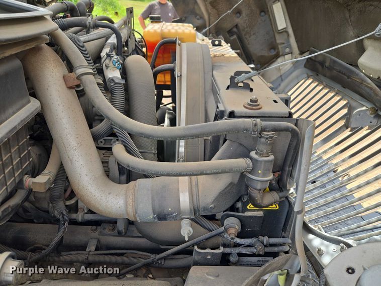 image for item EW0160 2012 International 4300 digger derrick truck