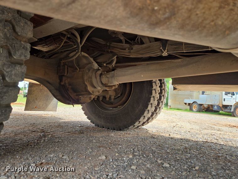 image for item EW0160 2012 International 4300 digger derrick truck