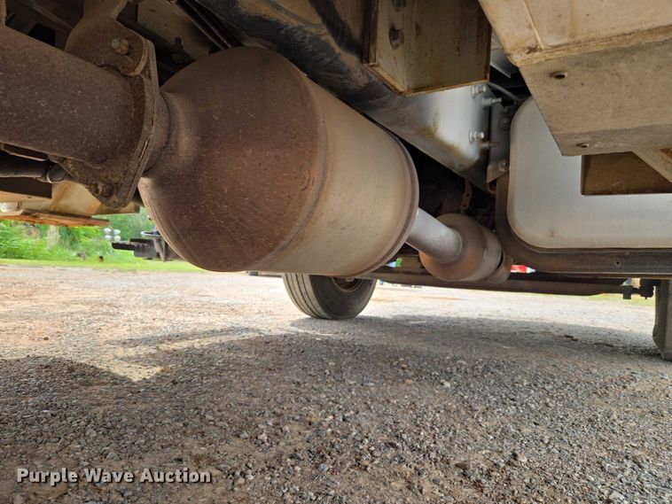 image for item EW0160 2012 International 4300 digger derrick truck