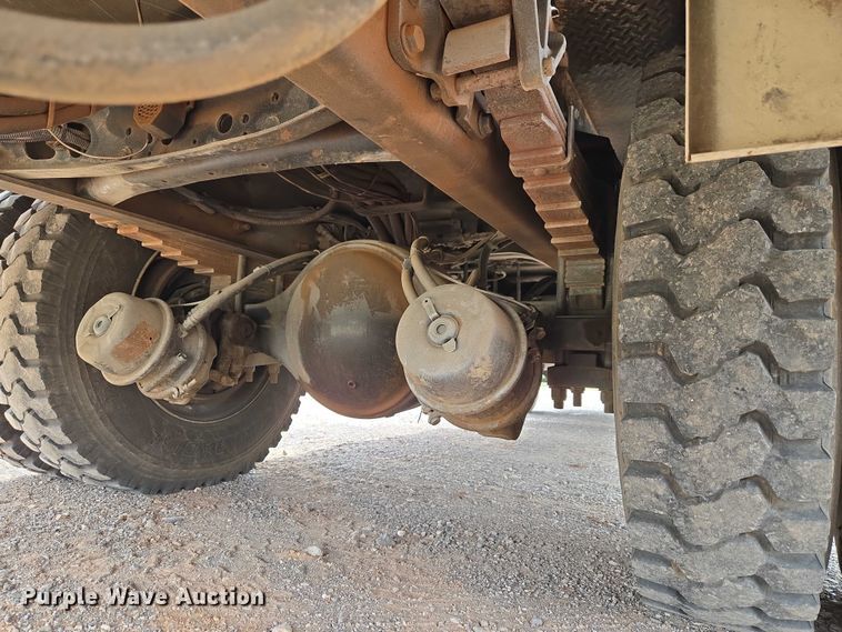 image for item EW0160 2012 International 4300 digger derrick truck