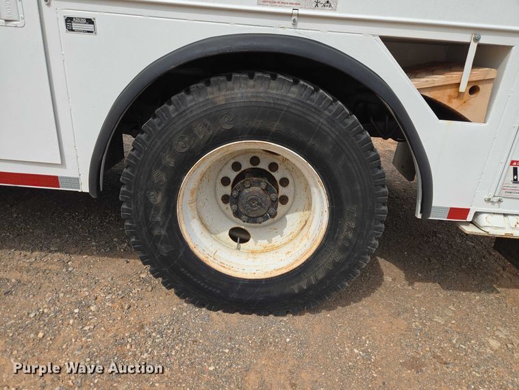 image for item EW0160 2012 International 4300 digger derrick truck