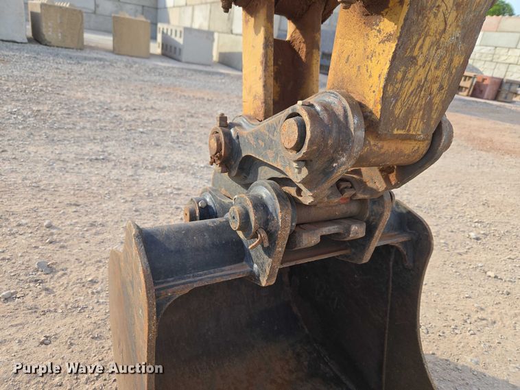 image for item EW0161 2020 Caterpillar 303.5E2 mini excavator