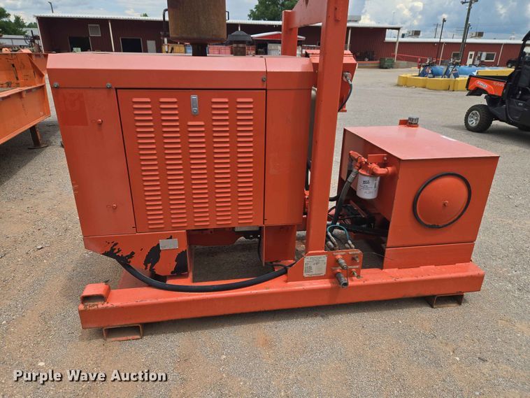 image for item EW0205 MKT Manufacturing Inc. HP-85T3A/V2-ESC pile driver / extractor