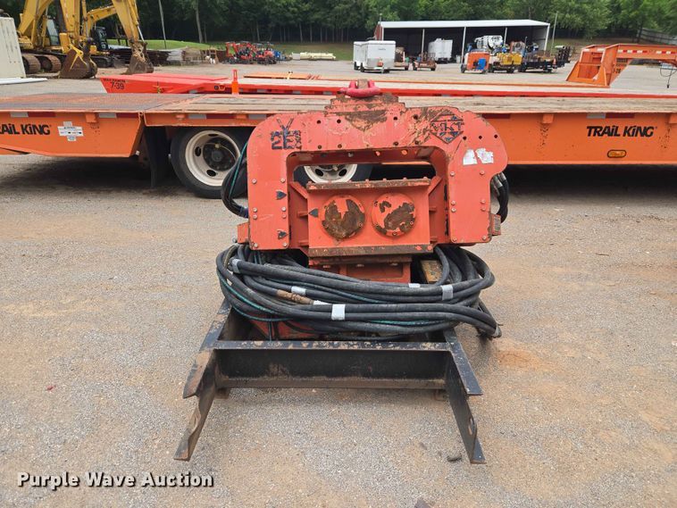 image for item EW0205 MKT Manufacturing Inc. HP-85T3A/V2-ESC pile driver / extractor