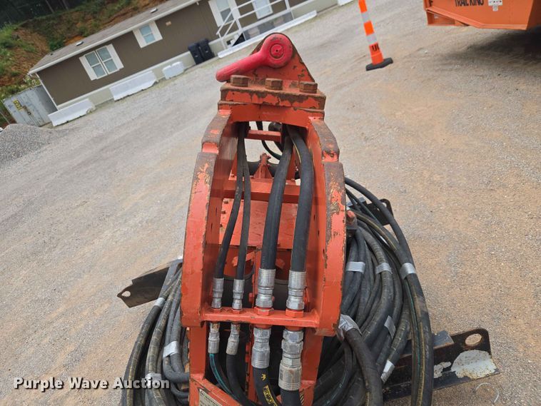 image for item EW0205 MKT Manufacturing Inc. HP-85T3A/V2-ESC pile driver / extractor