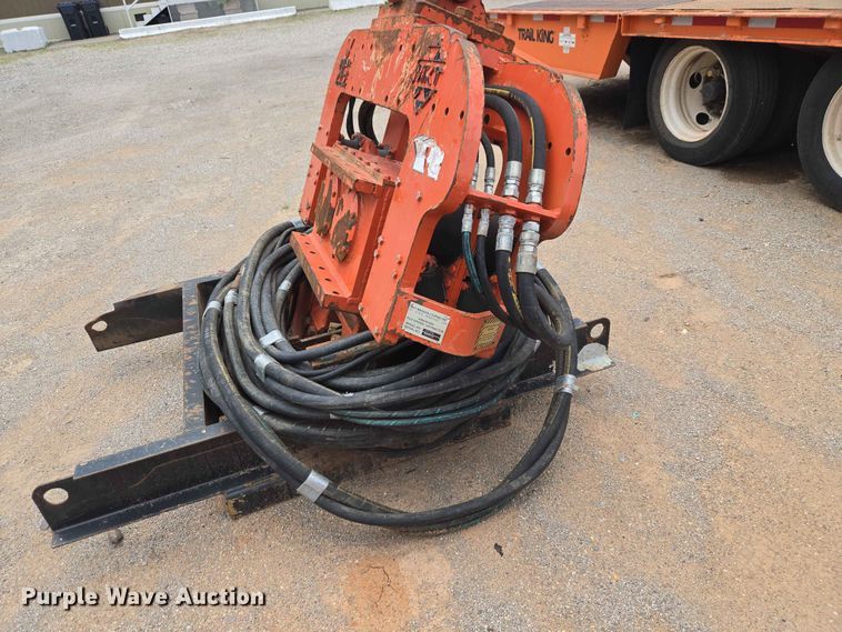 image for item EW0205 MKT Manufacturing Inc. HP-85T3A/V2-ESC pile driver / extractor