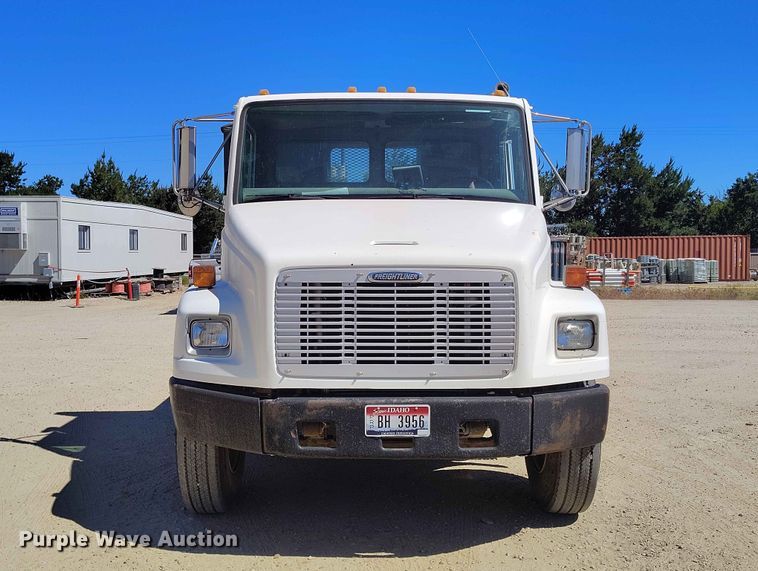 image for item EW1013 2003 Freightliner FL70 flatbed truck