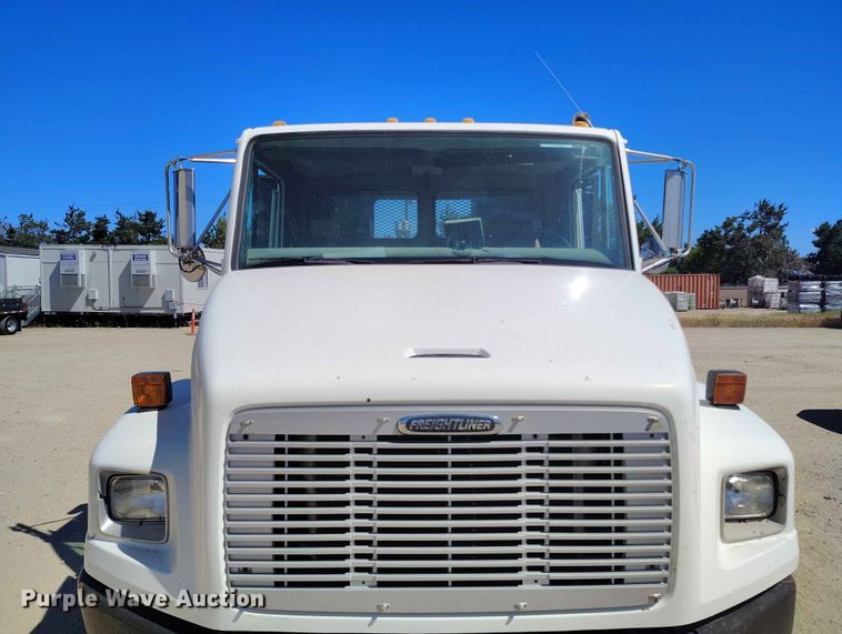 image for item EW1013 2003 Freightliner FL70 flatbed truck