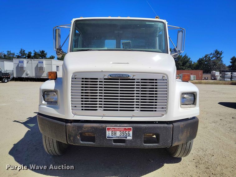 image for item EW1013 2003 Freightliner FL70 flatbed truck