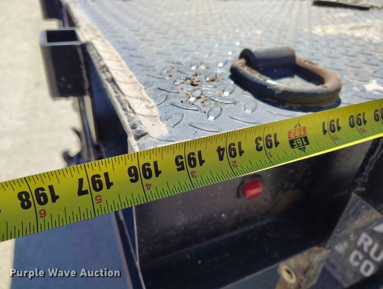image for item EW1013 2003 Freightliner FL70 flatbed truck