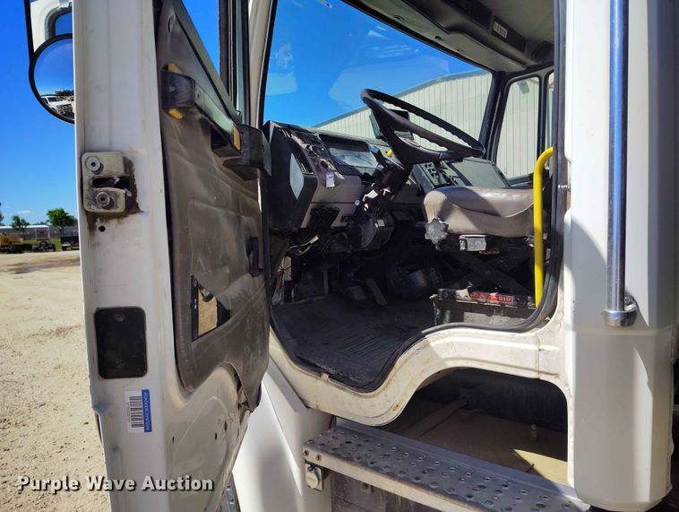 image for item EW1013 2003 Freightliner FL70 flatbed truck