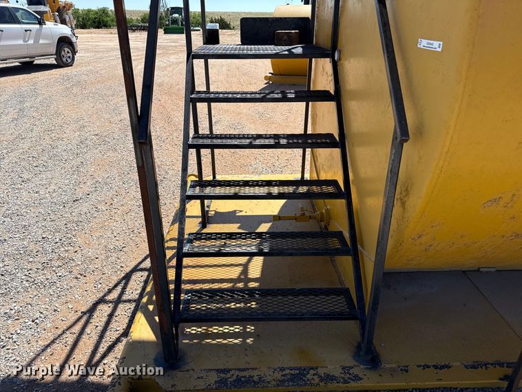 image for item EW4542 Fuel tank