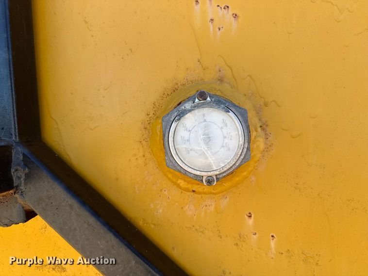 image for item EW4542 Fuel tank